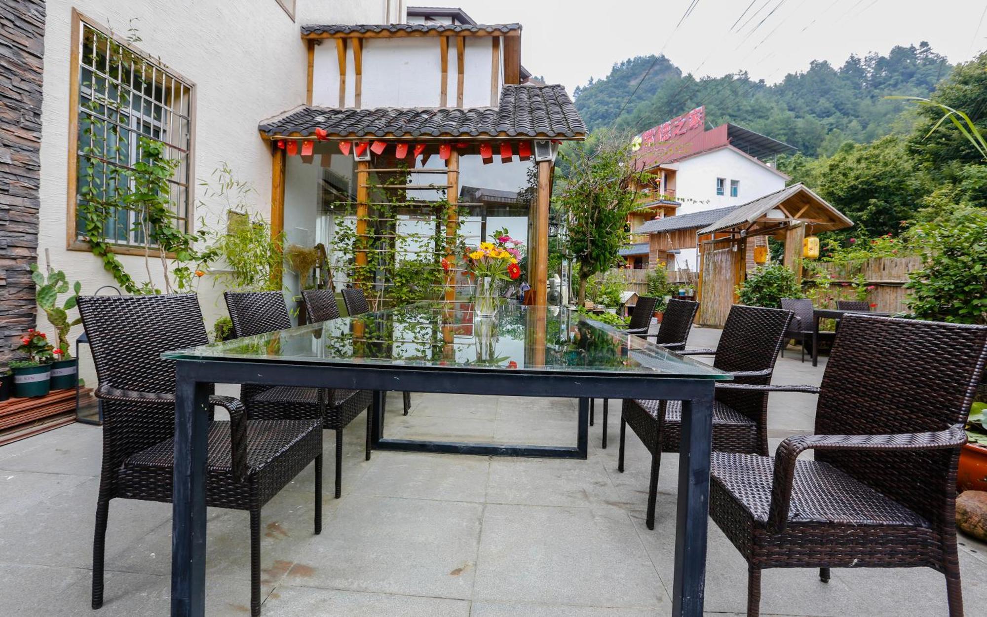 Zhangjiajie Forest Park Youth Hostel エクステリア 写真