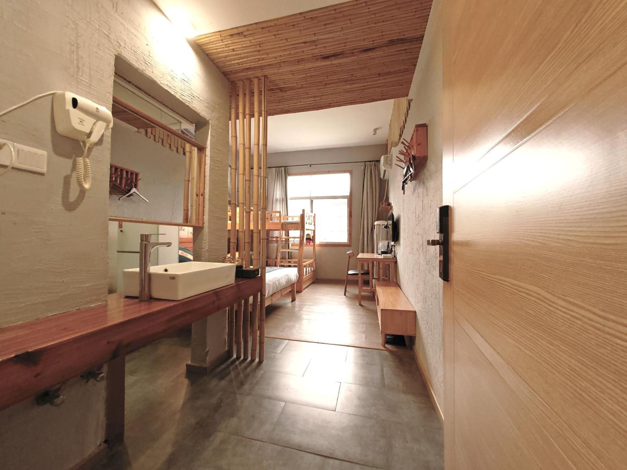 Zhangjiajie Forest Park Youth Hostel エクステリア 写真