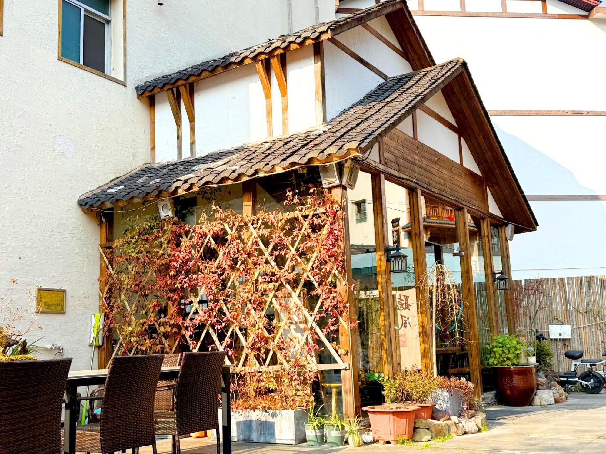 Zhangjiajie Forest Park Youth Hostel エクステリア 写真